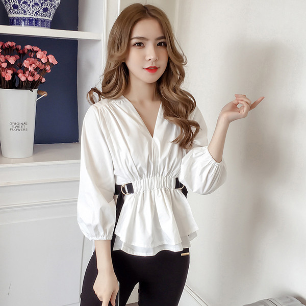 Μοντέρνα γυναικεία μπλούζα με μανίκια 3/4 σε διάφορα χρώματα