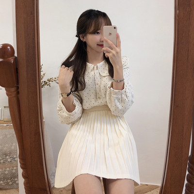 Modern rakott női szoknya fehér, fekete és krém színben