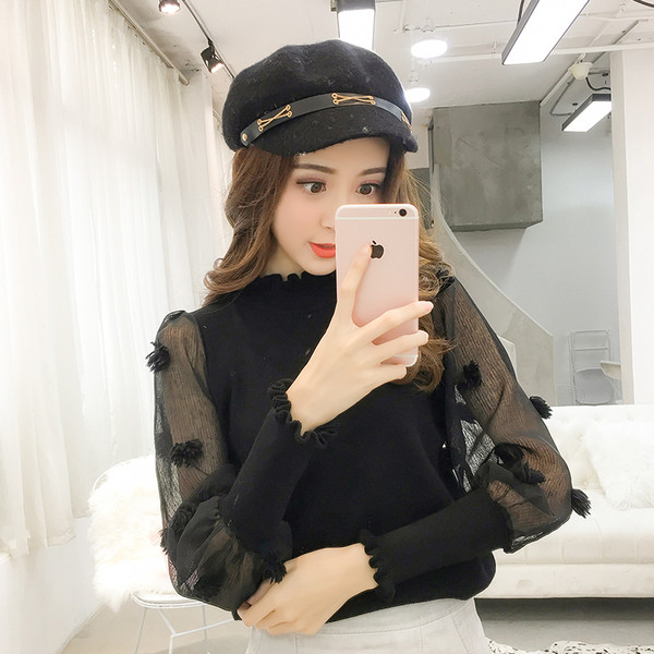 Stílusos női blúz átlátszó ujjakkal, 3D elemekkel több színben