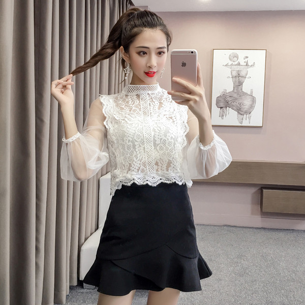 Női csipkeblúz átlátszó ujjakkal, három színben