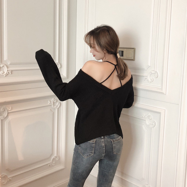 Vastag női blúz ejtett ujjakkal, fekete színben