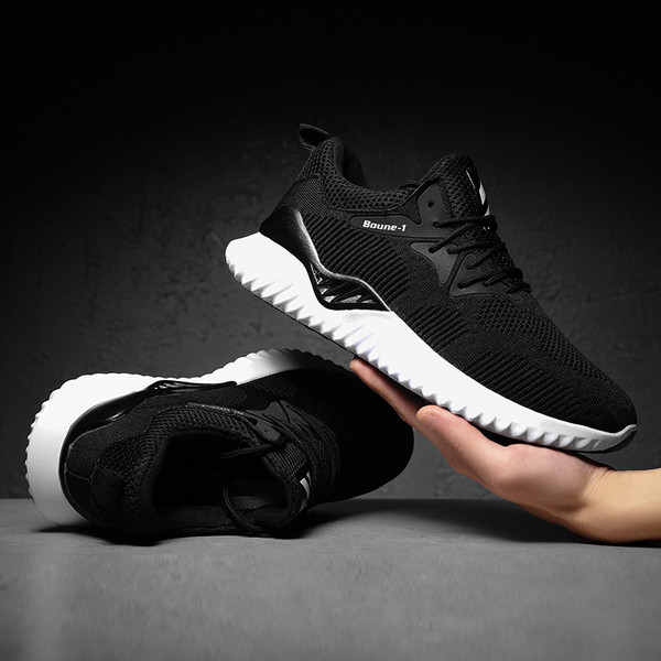 Model nou de adidași pentru bărbați respirabili în patru culori