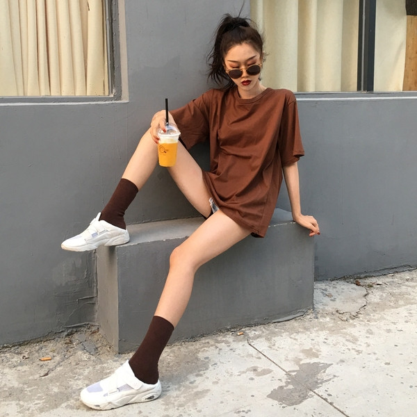 Alkalmi női póló érdekes hátrésszel több színben