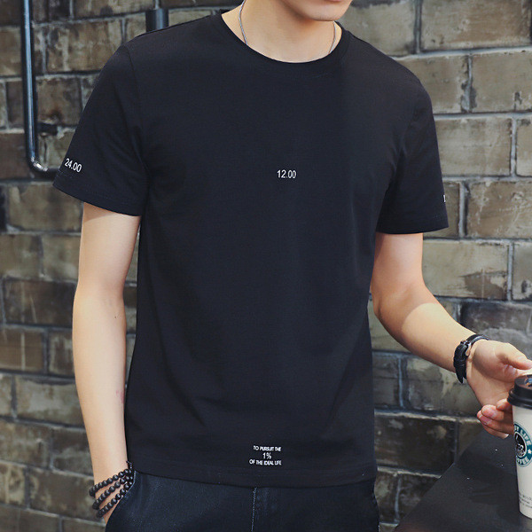 Modern férfi póló rövid ujjal és O-alakú gallérral fekete-fehér színben