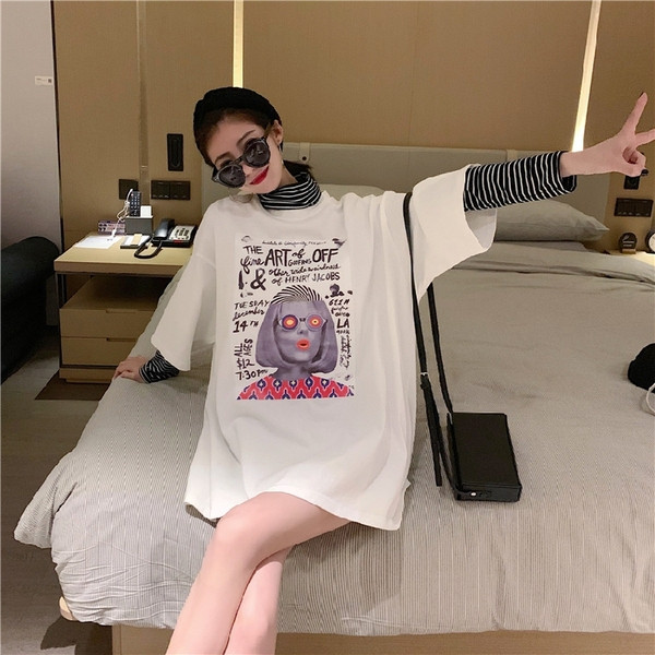 Modern női póló rátéttel, két színben