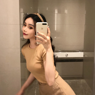 Egyszerű női póló három színben