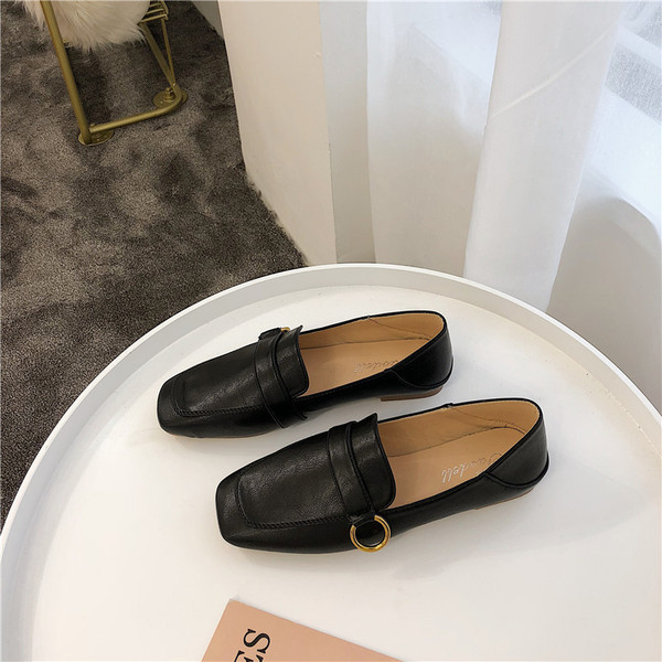 Eko bőrből készült stílusos női cipő két színben