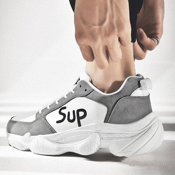 Új férfi tornacipő vastag talppal és fűzővel fehér, szürke és fekete színben