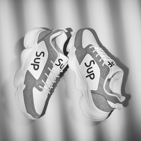 Új férfi tornacipő vastag talppal és fűzővel fehér, szürke és fekete színben