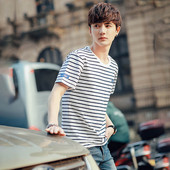 Modern férfi csíkos póló rövid ujjal, három színben