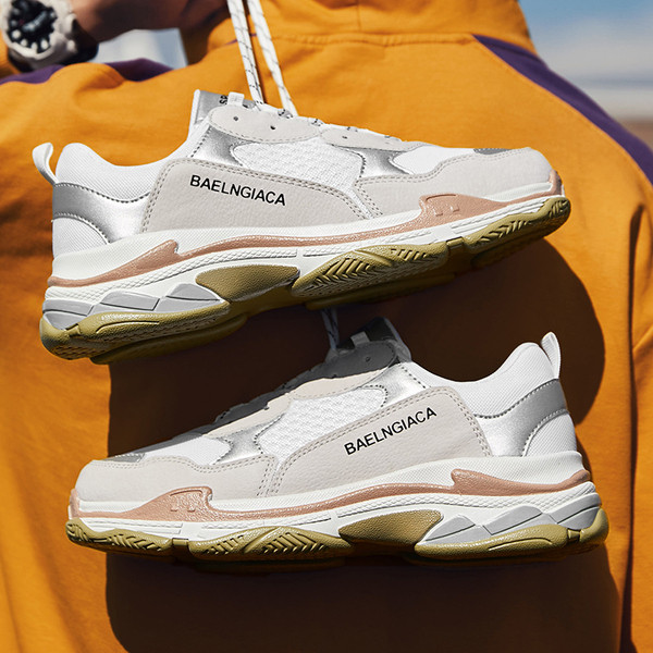 Férfi tornacipő magas talppal, három színben felirattal