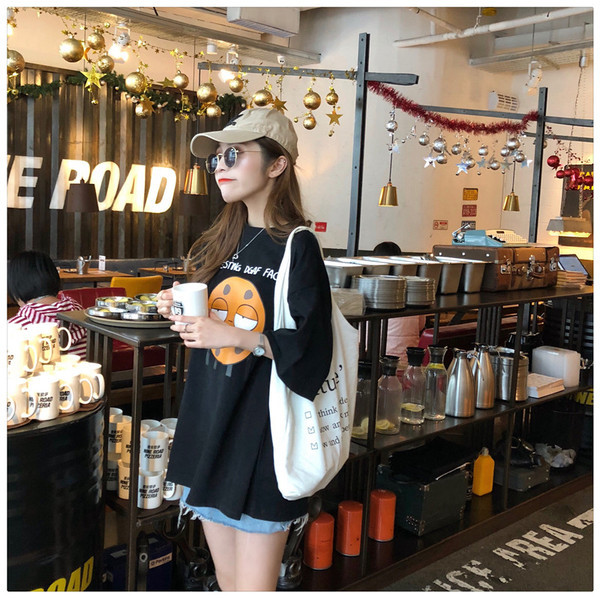 Alkalmi női póló rátéttel, három színben