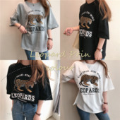 Alkalmi női póló rátéttel, három színben