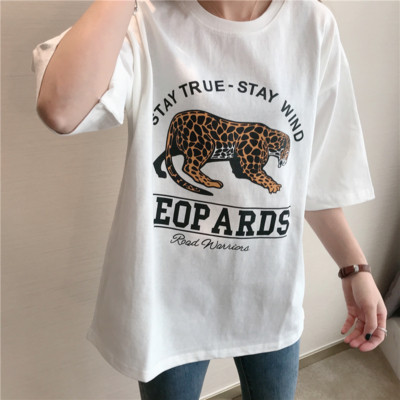 Alkalmi női póló rátéttel, három színben