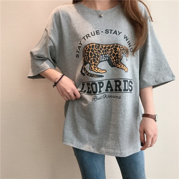 Alkalmi női póló rátéttel, három színben