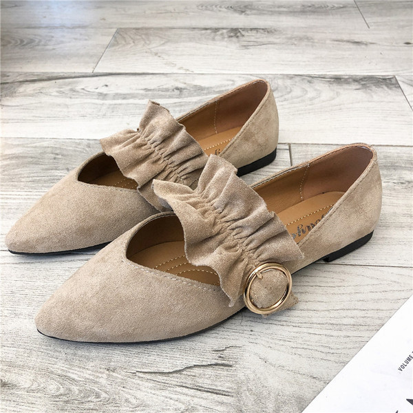 Tavaszi női cipő három színben hegyes modellben