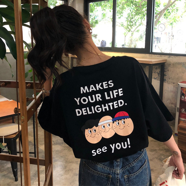 Γυναικεία μπλούζα με επιγραφή στην πλάτη