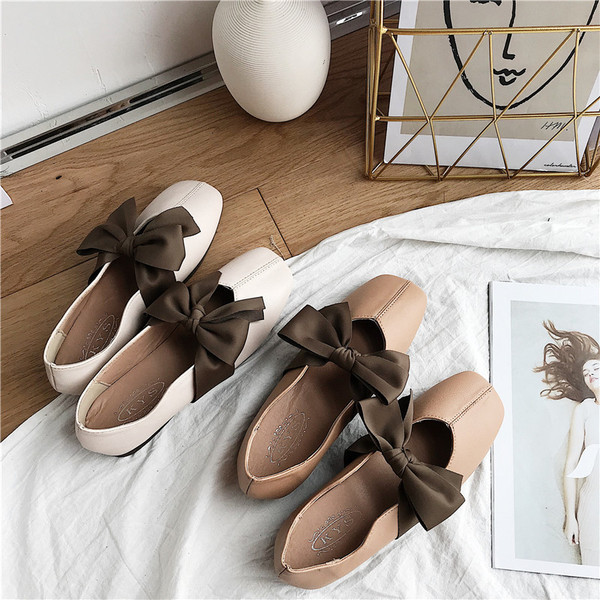 Elegáns tavaszi női cipő két színben