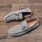 Új tavaszi kényelmes cipő szürke, fekete és piros színben