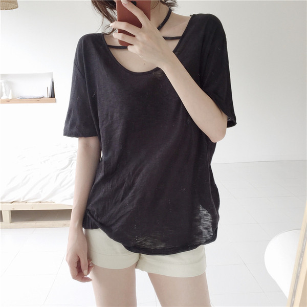 Γυναικεία μπλούζα με σταυρωτά κορδόνια σε μαύρο χρώμα