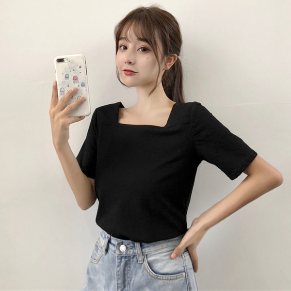 Modern női póló rövid ujjú fekete-fehér színben