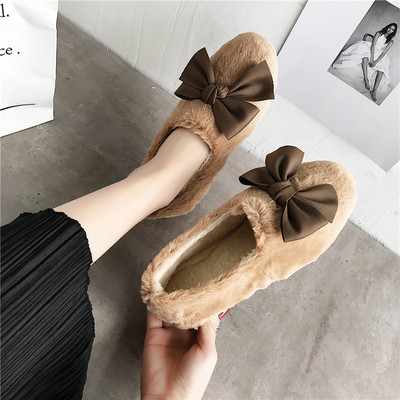 Női pehelycipő szalagdíszítéssel három színben