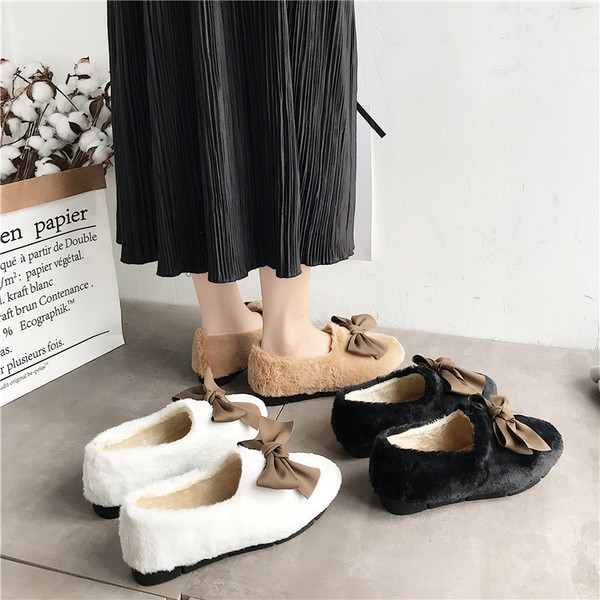 Női pehelycipő szalagdíszítéssel három színben