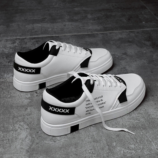 Kényelmes férfi tornacipő lapos talppal, több színben