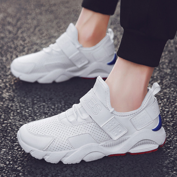 Repülő férfi tornacipő új modellje matricákkal és nyakkendőkkel több színben