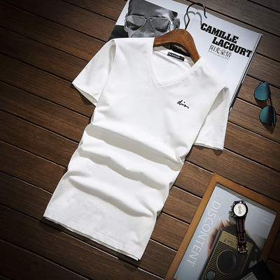 Alkalmi férfi póló V-nyakkal, három színben