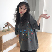 Alkalmi női póló applikációkkal