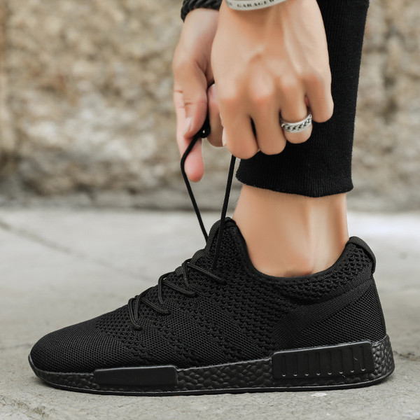 Lezser, légáteresztő férfi tornacipő szürke és fekete színben