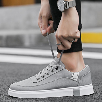 Μοντέρνα ανδρικά πάνινα παπούτσια  σε τρία χρώματα με κορδόνια