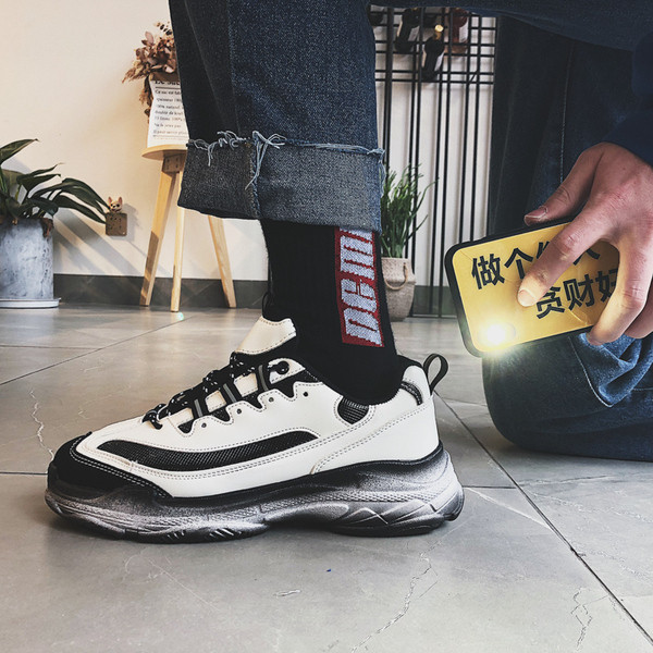 Alkalmi férfi tornacipő magas talppal, több színben