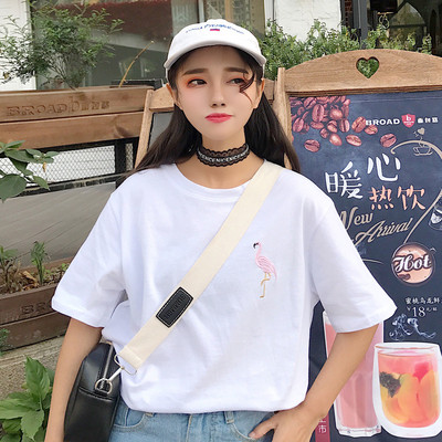 Női alkalmi póló két színben hímzéssel