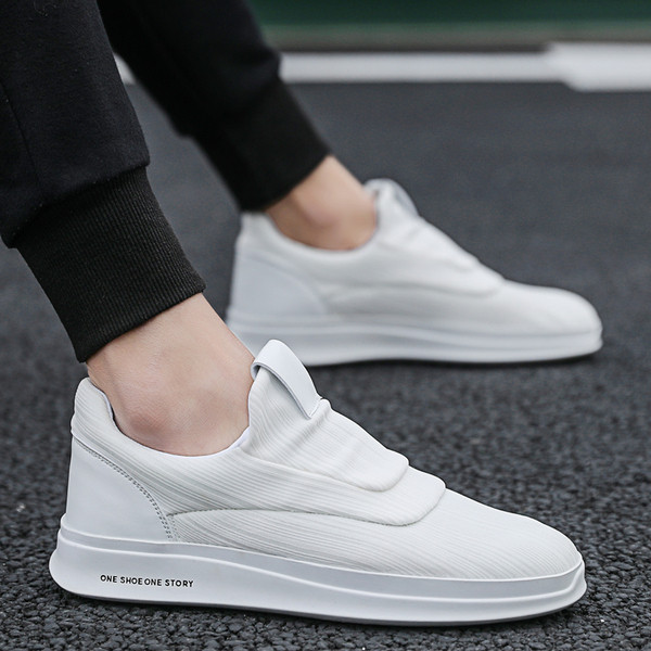 Új, fűző nélküli férfi tornacipő szürke, fekete és fehér színben