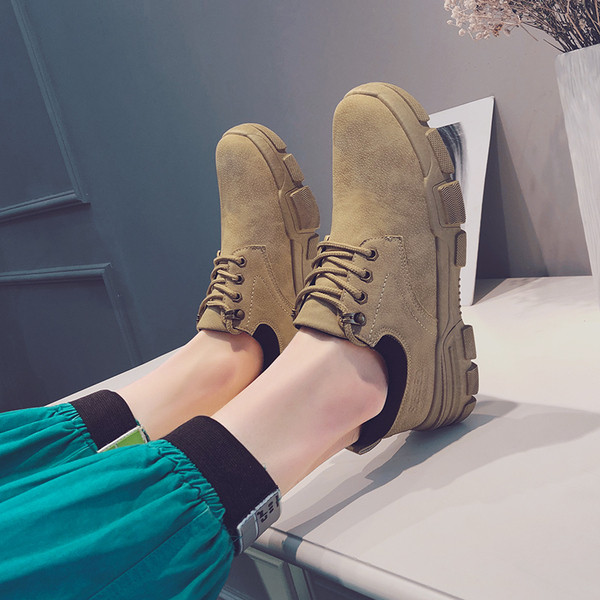 Új férfi alkalmi cipő szürke és krém színben, fűzővel