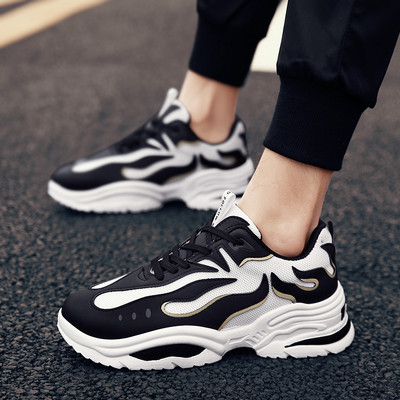 Modern férfi cipő három színben, magas talppal