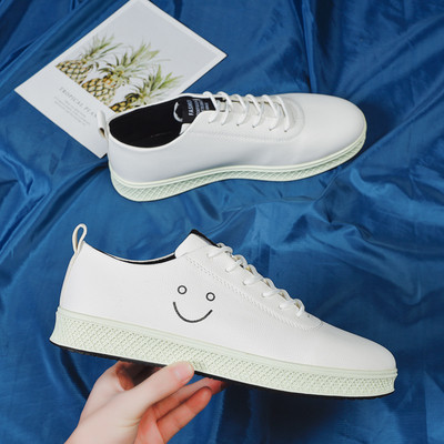 Νέα ανδρικά πάνινα παπούτσια με κορδόνια και εφαρμογή