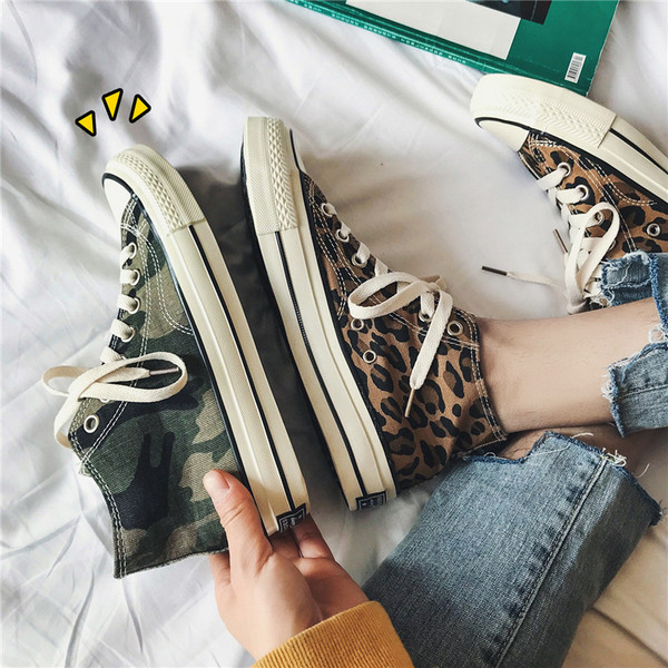 Lapos talpú férfi tornacipők többféle modellben