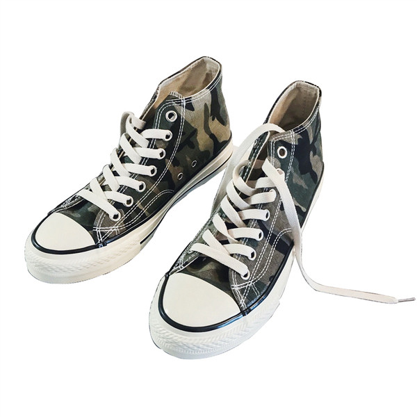 Lapos talpú férfi tornacipők többféle modellben