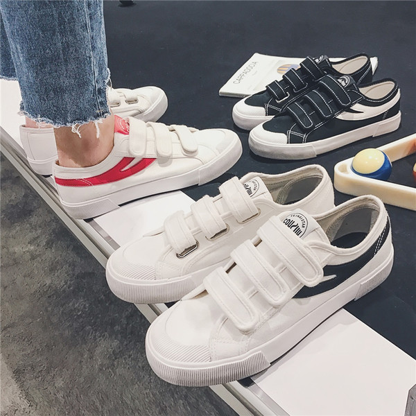 Férfi tornacipő folttal, lapos talppal, három színben