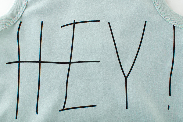 Παιδικό καθημερινό αμάνικο με  επιγραφές σε δύο χρώματα