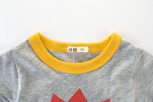 Gyerek póló fiúknak rövid ujjal és rátéttel - két modell