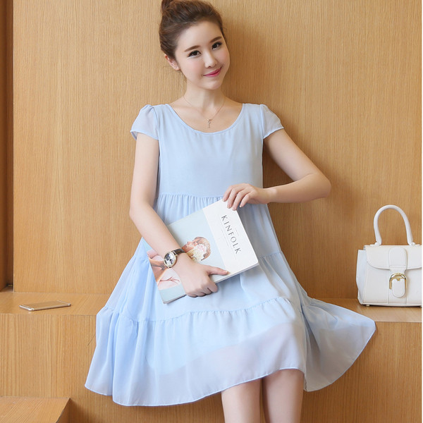 Alkalmi ruha terhes nőknek szabású modell rövid ujjal, több színben