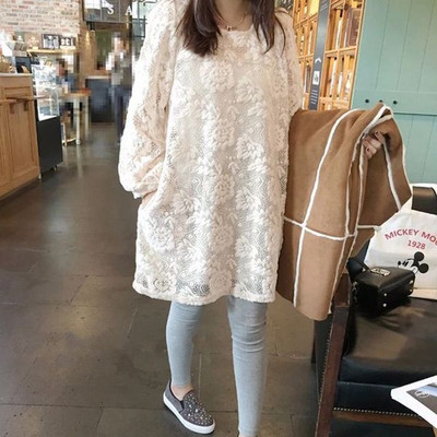 Csipke blúz terhes nők számára fehér és fekete színben