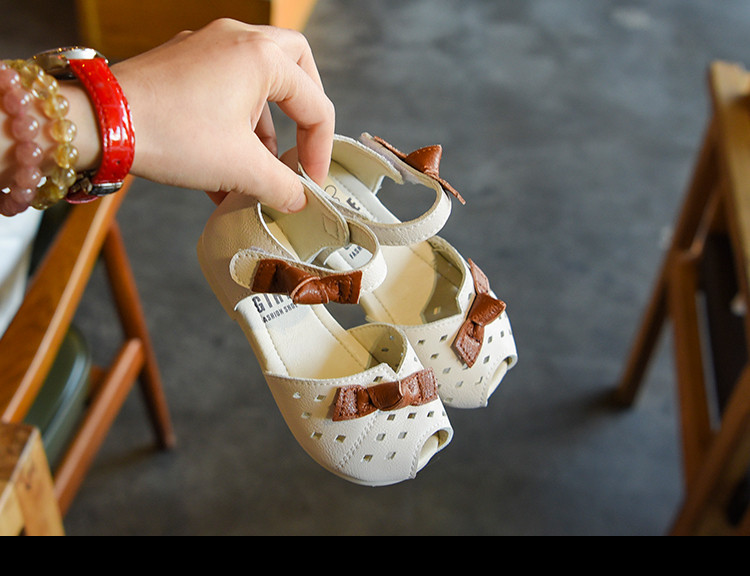 Alkalmi gyerekszandál lányoknak szalagokkal