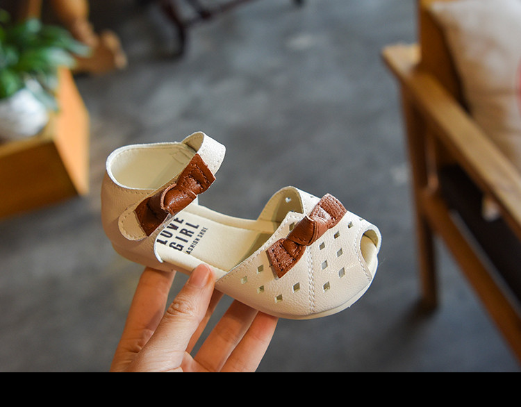 Alkalmi gyerekszandál lányoknak szalagokkal