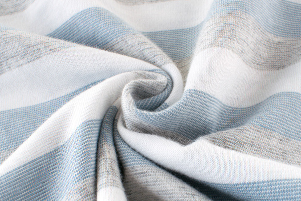 Gyerek póló fiúknak rövid ujjal, két színben felirattal