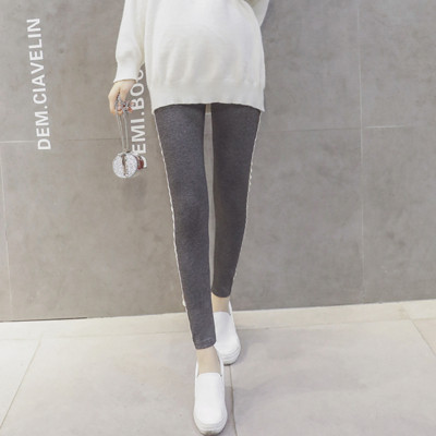 Modern leggings kismamáknak több színben oldalsó szegéllyel